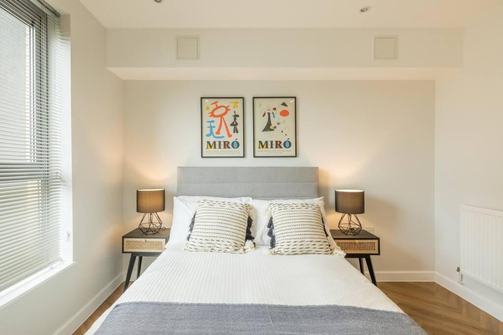 Executive 2Br Apartment Next To Station + Parking CBG Exterior foto